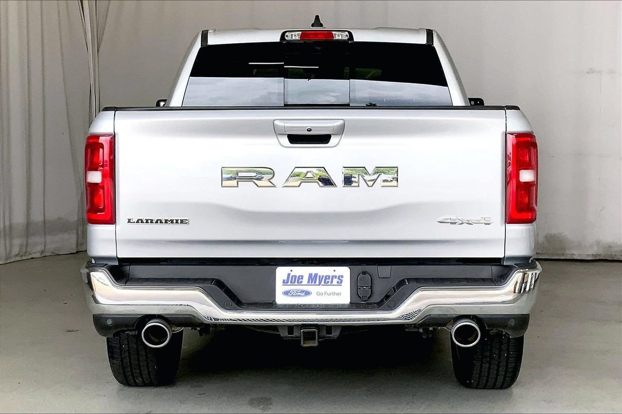 Used 2026 RAM 1500 Laramie AWD/4WD image 3