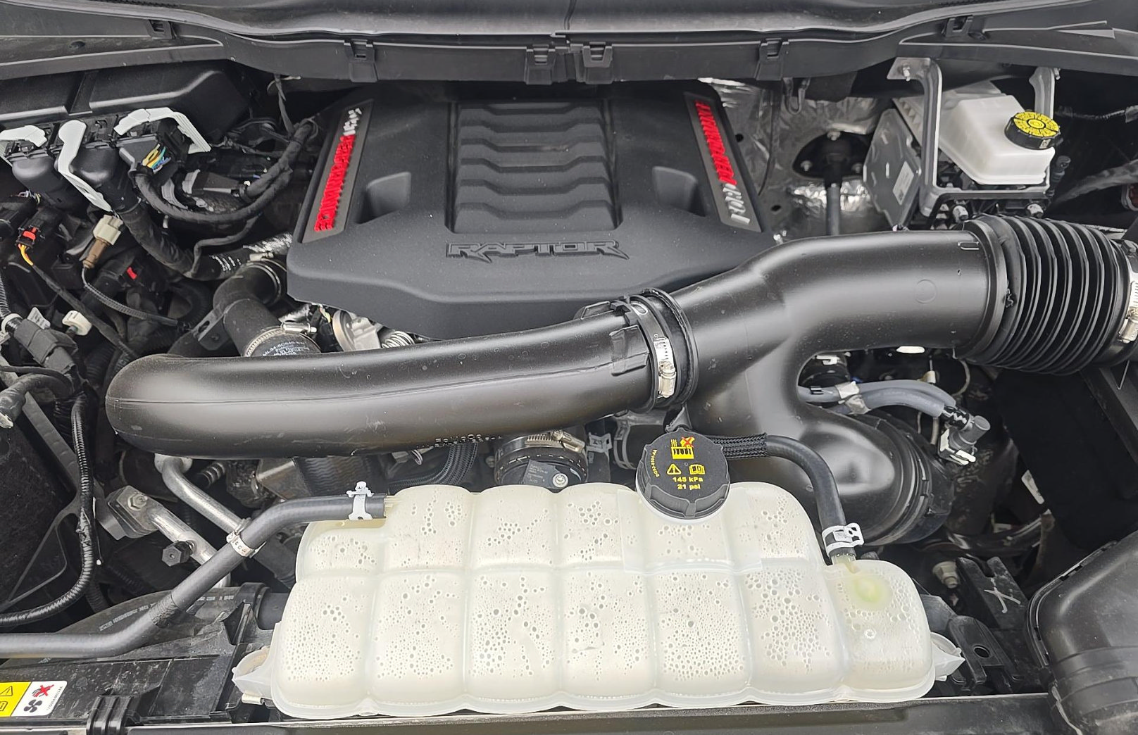 Used 2025 Ford F150 Raptor AWD/4WD image 15