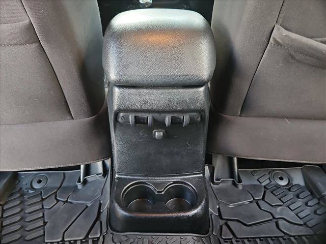 Used 2013 Jeep Wrangler Unlimited Rubicon w/ Connectivity Group AWD/4WD image 16