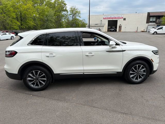 Used 2022 Lincoln Nautilus AWD image 8