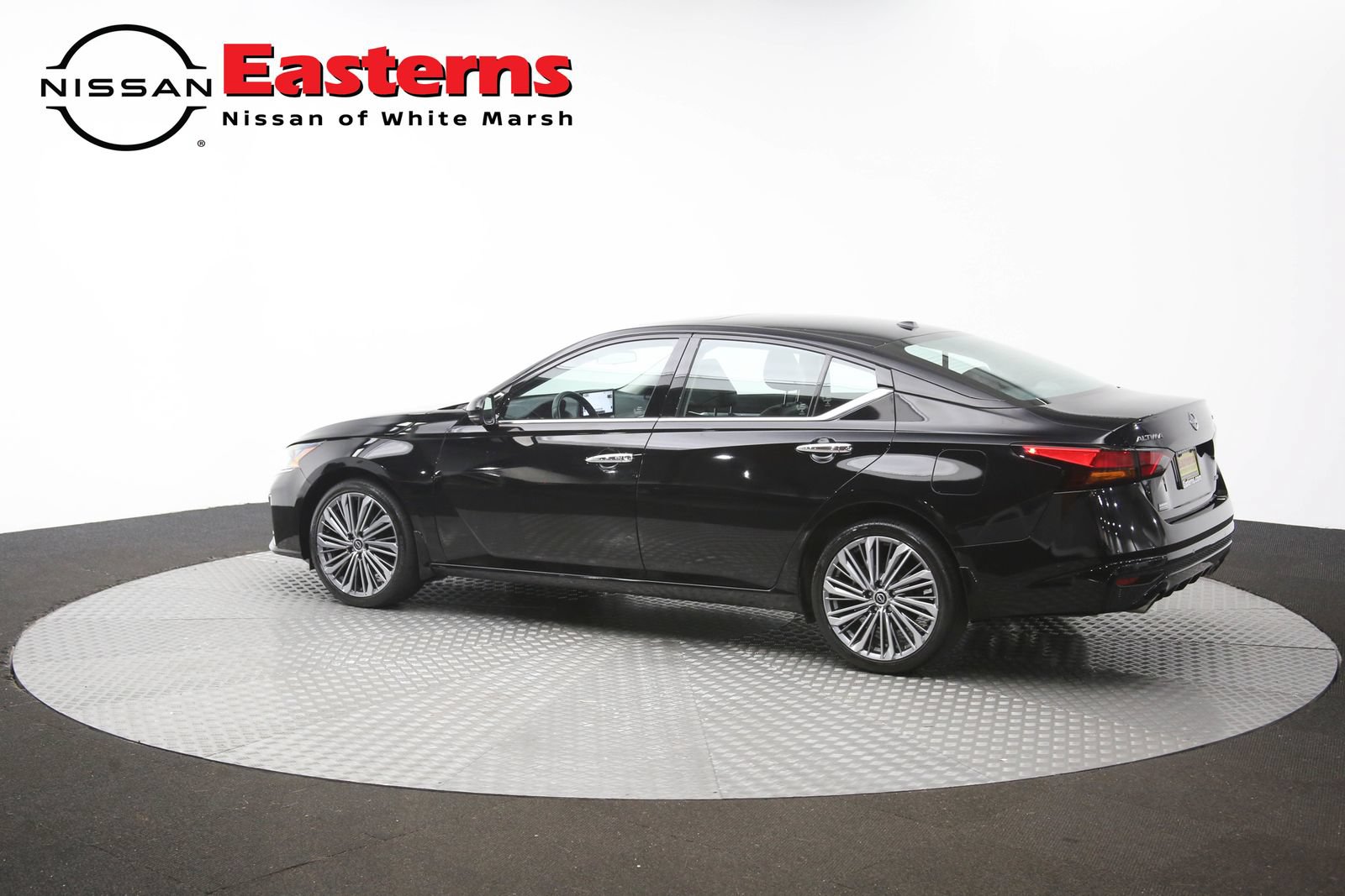 Used 2024 Nissan Altima 2.5 SL AWD/4WD image 58