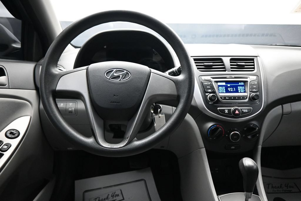 Used 2015 Hyundai Accent GLS FWD image 13