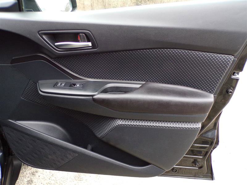 Used 2018 Toyota C-HR XLE image 20