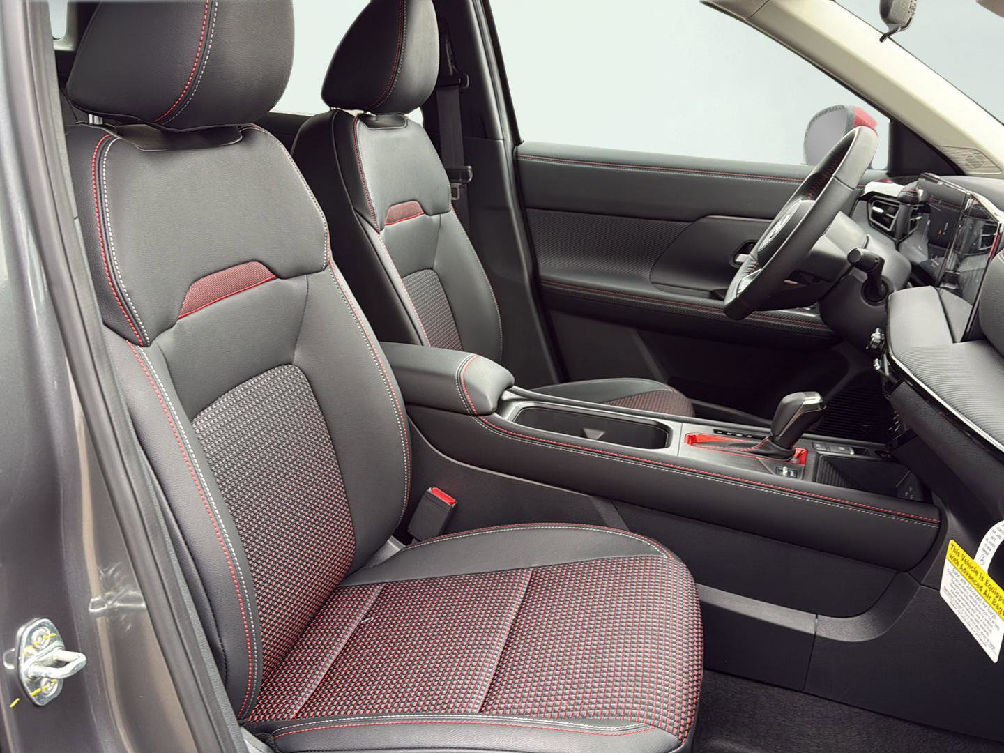 New 2026 Nissan Kicks SR w/ Cold Weather Package image 24