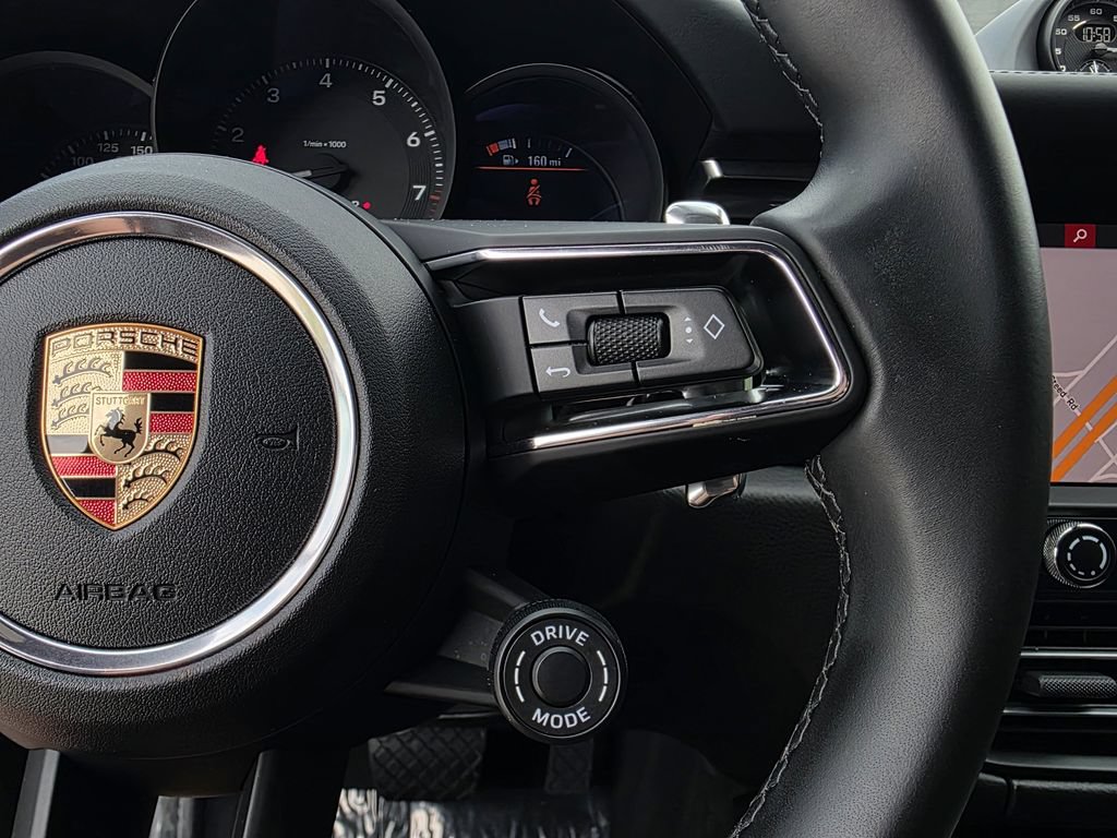 Certified 2026 Porsche Macan AWD/4WD image 15