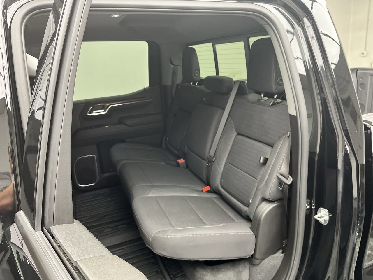 Used 2024 GMC Sierra 1500 Elevation w/ Preferred Package AWD/4WD image 12