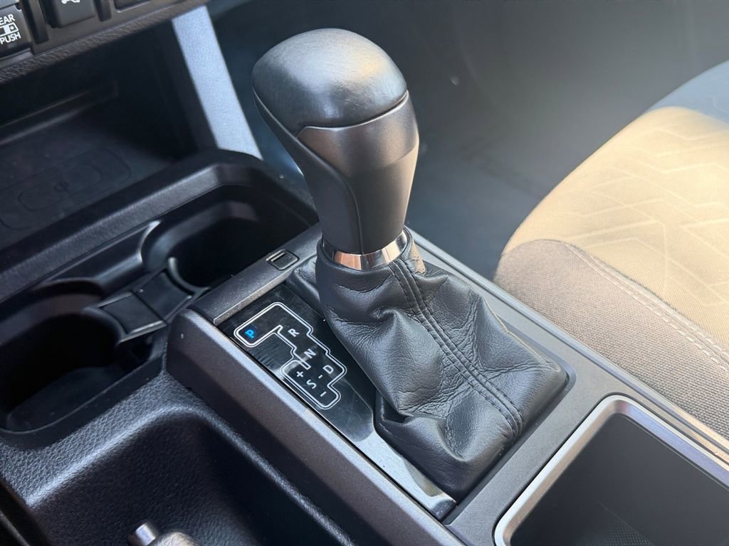 Used 2021 Toyota Tacoma TRD Off-Road AWD/4WD image 26