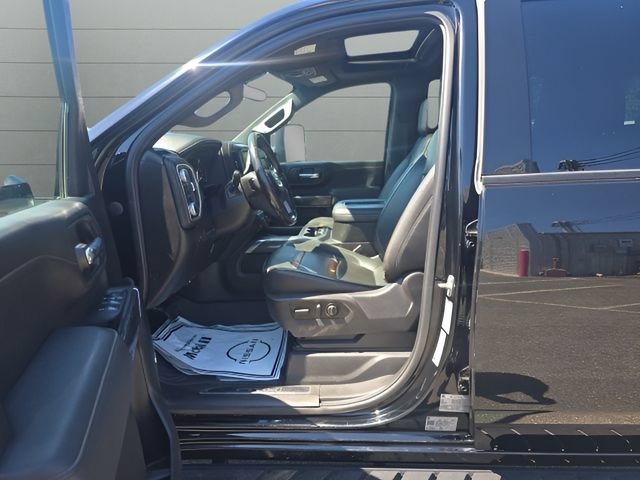 Used 2022 GMC Sierra 3500 AT4 w/ AT4 Premium Plus Package AWD/4WD image 12