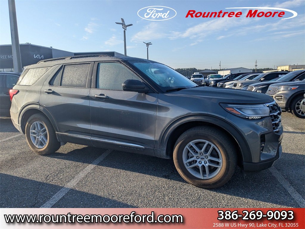 Used 2025 Ford Explorer Active