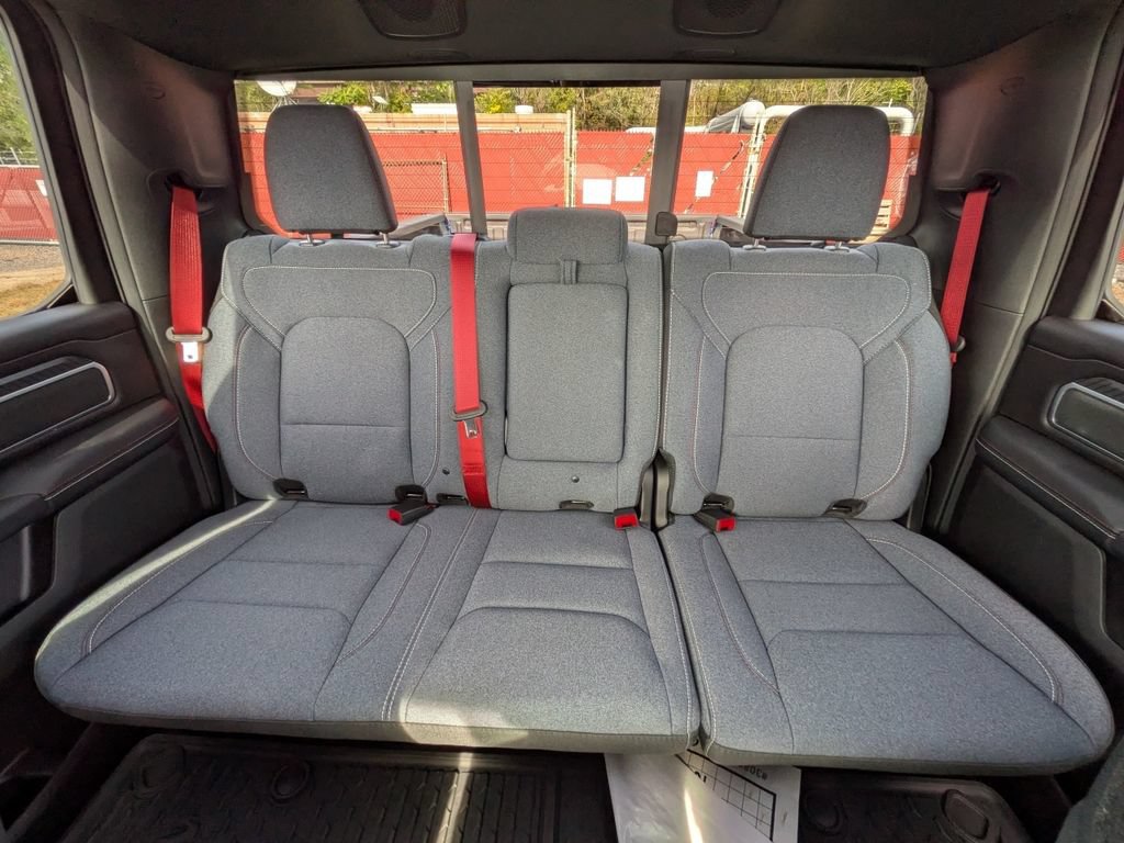 New 2026 RAM 1500 Big Horn AWD/4WD image 15