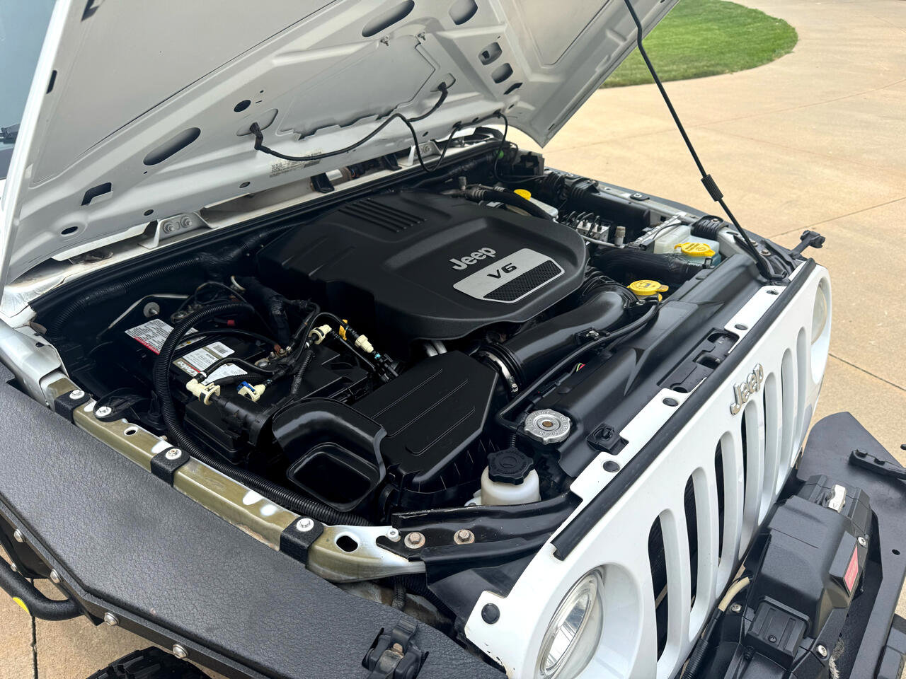 Used 2017 Jeep Wrangler Rubicon w/ Power Convenience Group image 20