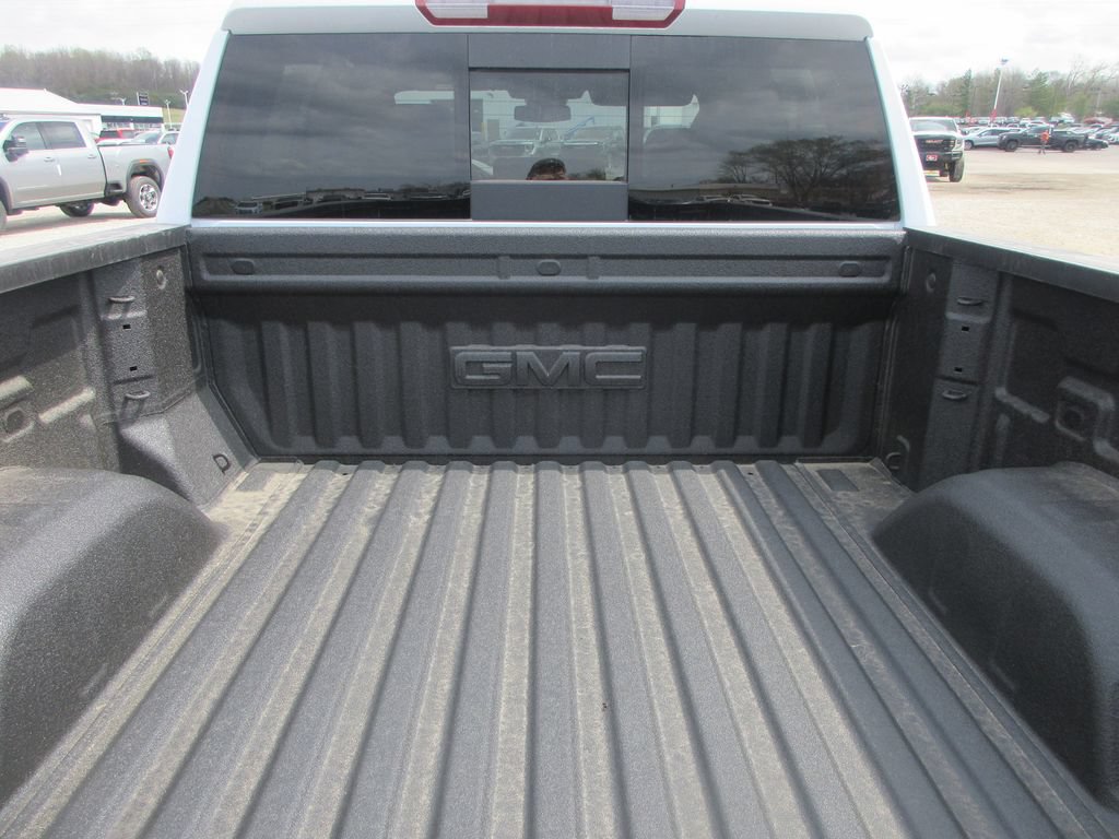 New 2026 GMC Sierra 1500 SLT AWD/4WD image 9