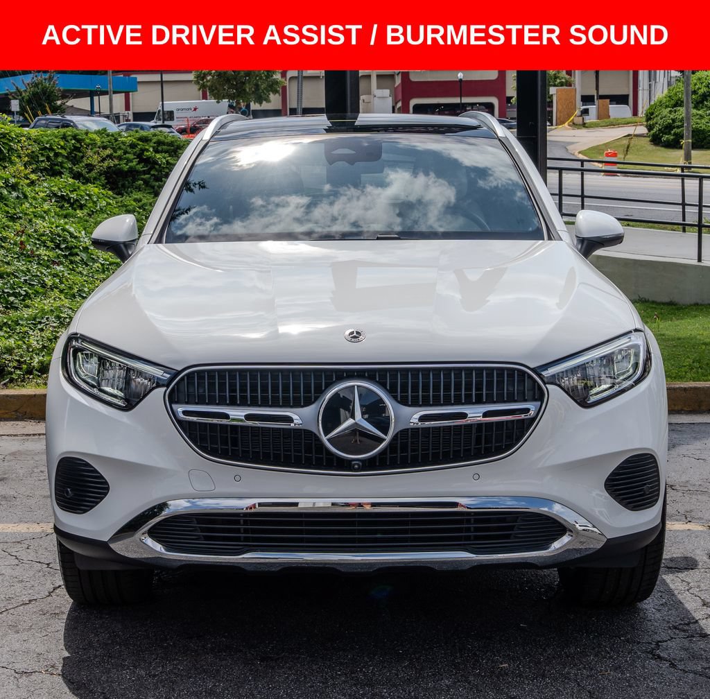 Used 2026 Mercedes-Benz GLC 300 image 2