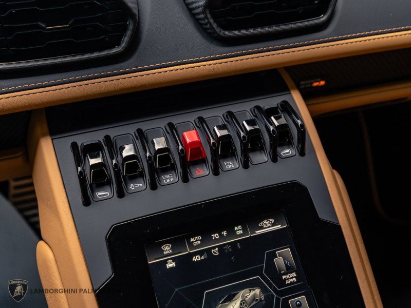Used 2024 Lamborghini Huracan Tecnica image 14