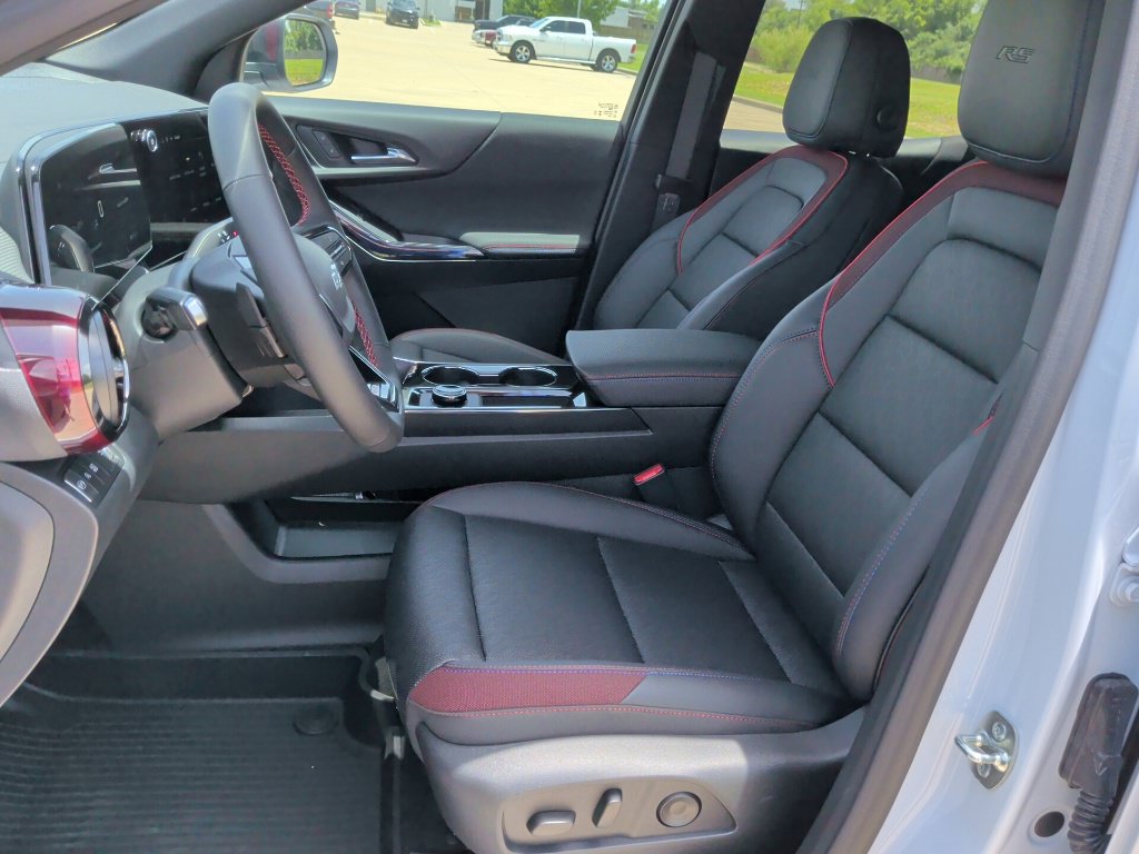 New 2026 Chevrolet Equinox RS FWD image 12
