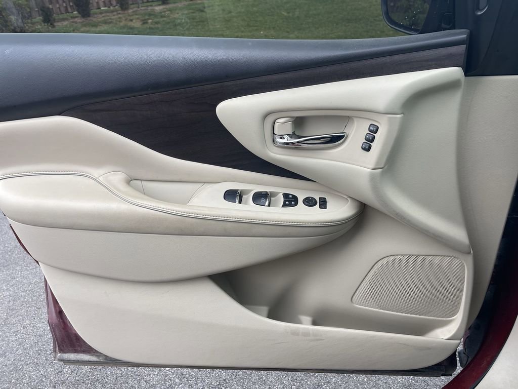 Used 2019 Nissan Murano Platinum w/ Cargo Package image 26