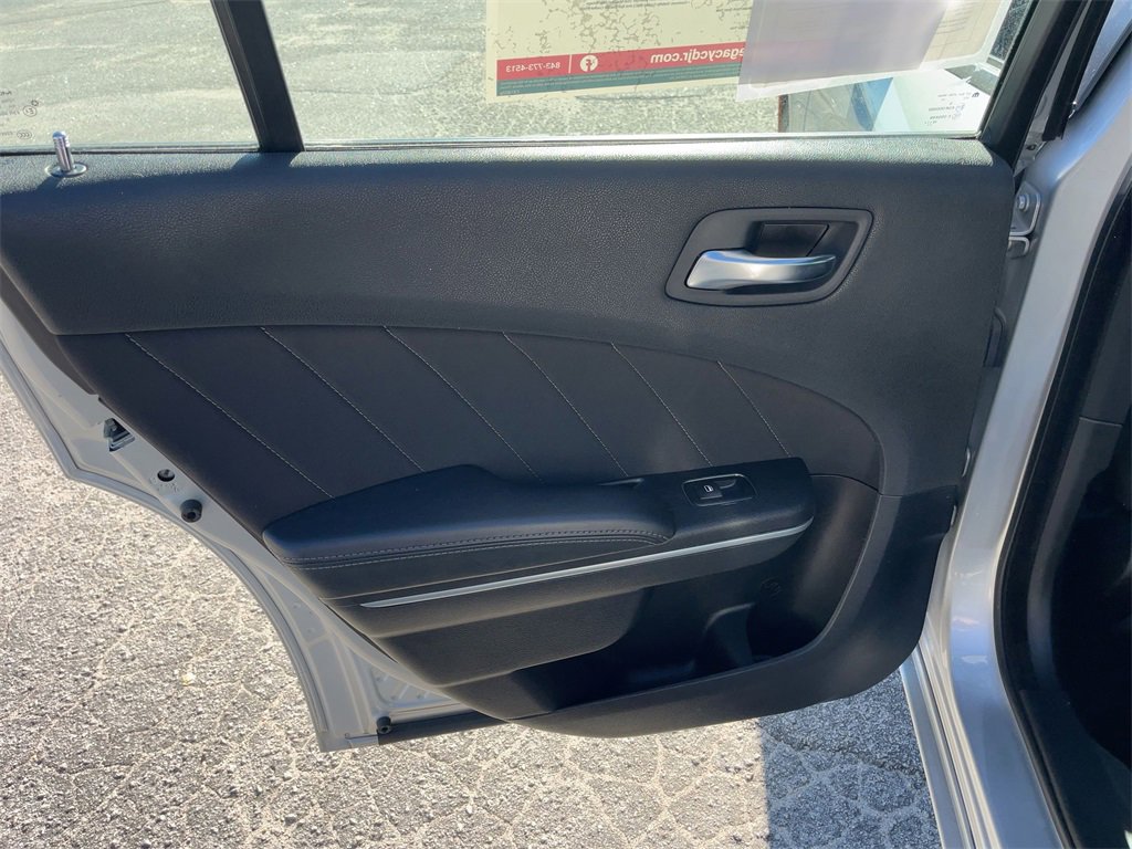 Used 2022 Dodge Charger SXT image 24