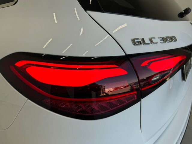 New 2026 Mercedes-Benz GLC 300 image 34
