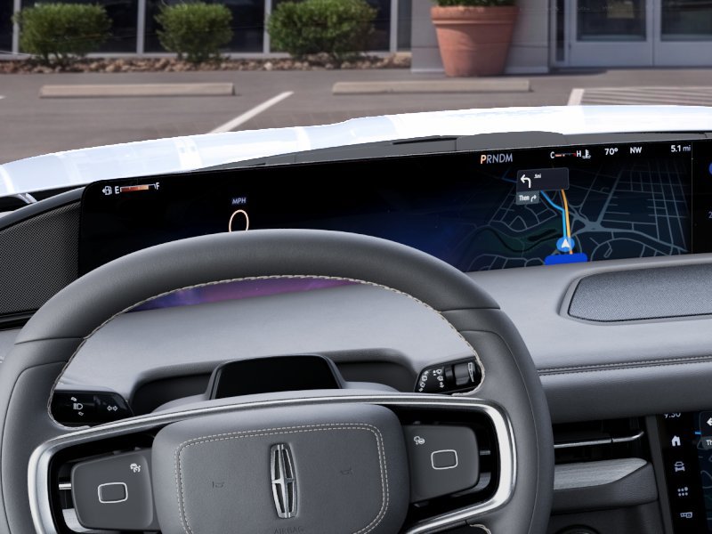New 2027 Lincoln Navigator Reserve AWD/4WD image 13