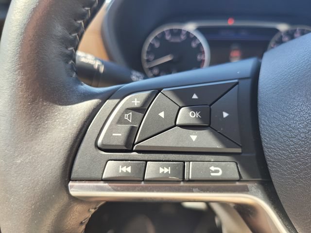 Used 2025 Nissan Sentra SV w/ SV Premium Package FWD image 28