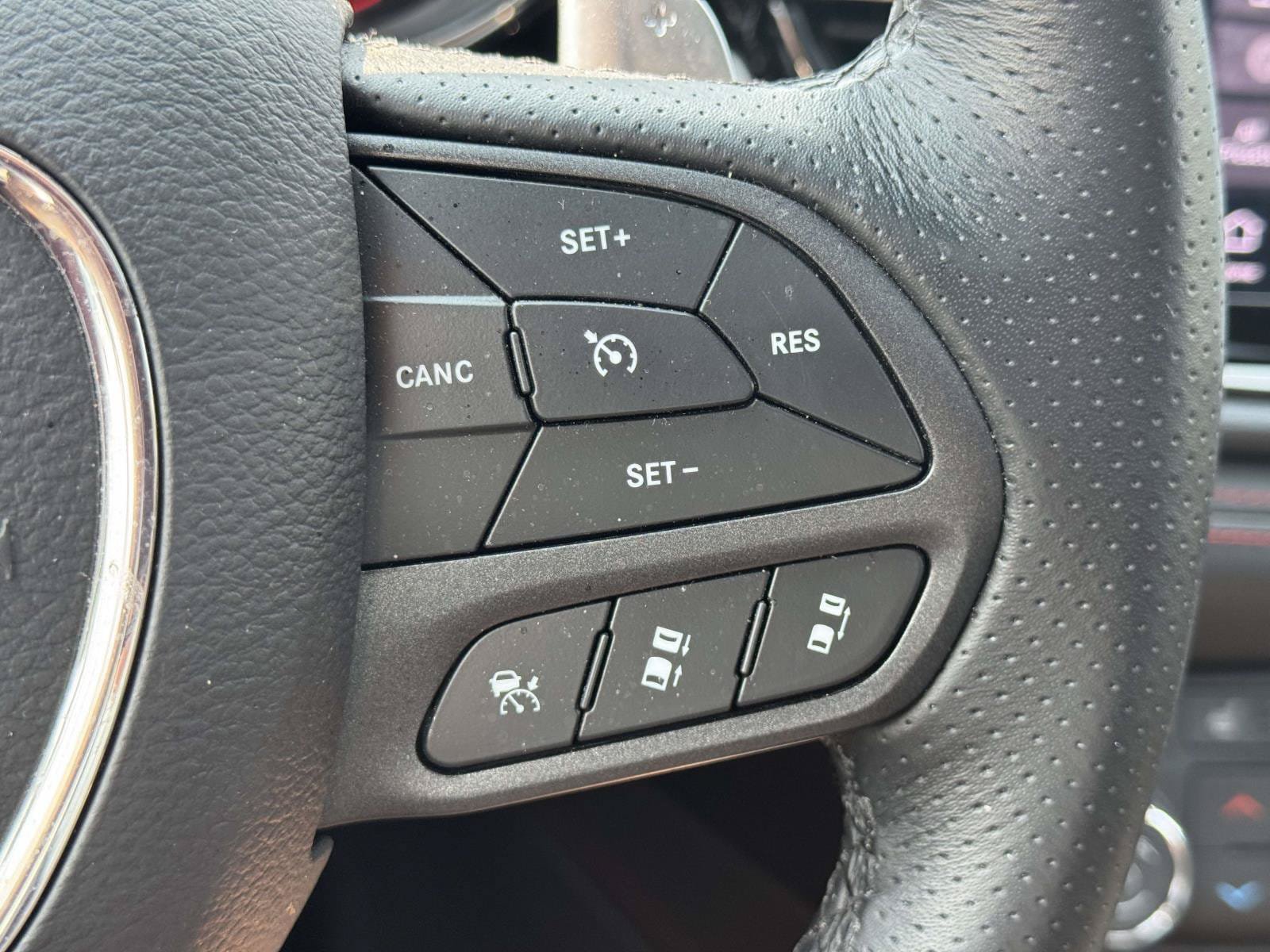 Used 2025 Dodge Durango R/T AWD/4WD image 21