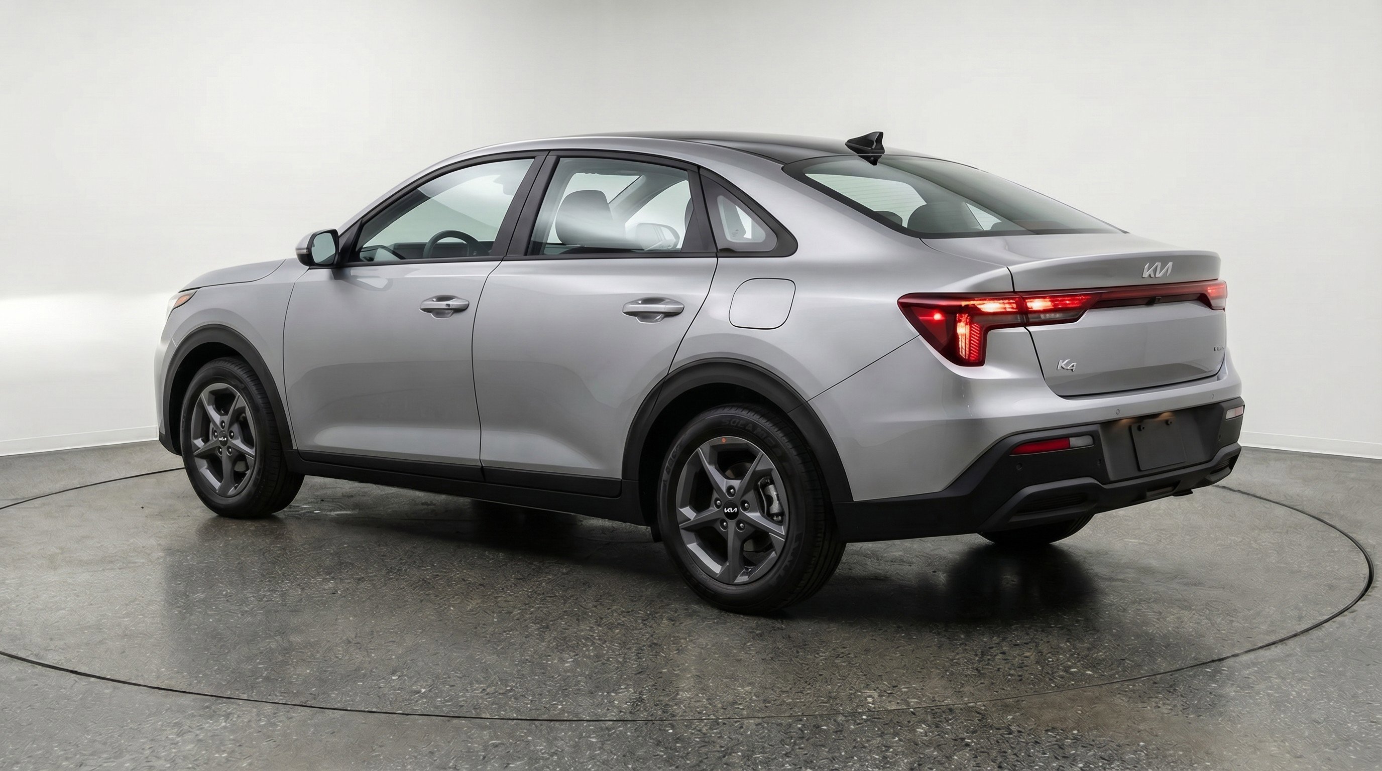 Used 2025 Kia K4 LXS image 6