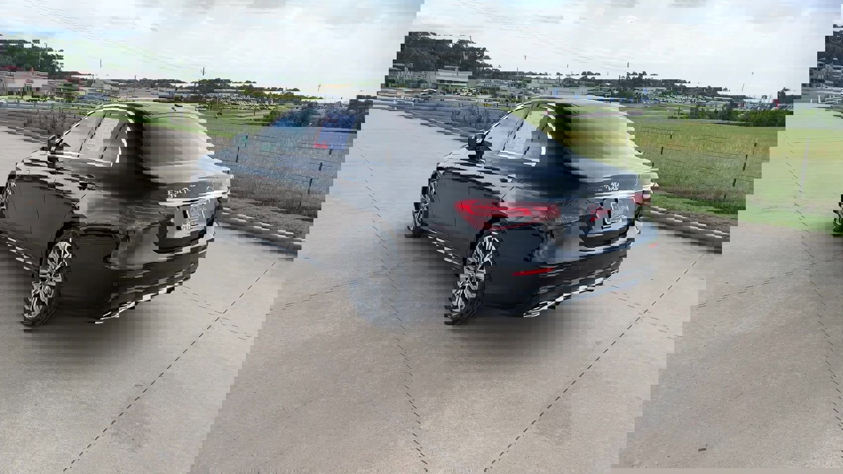 Used 2022 Mercedes-Benz E 350 Sedan image 6