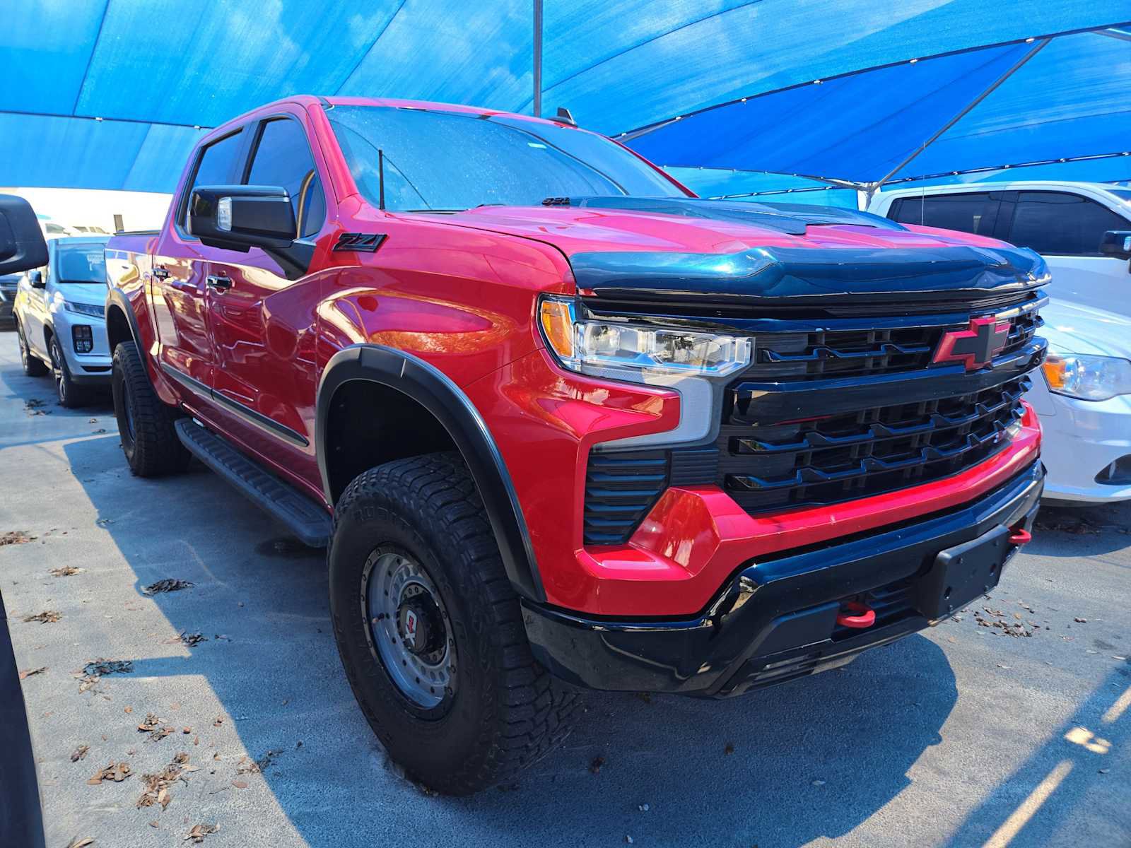 Used 2022 Chevrolet Silverado 1500 LT Trail Boss w/ LT Trail Boss Premium Package AWD/4WD image 2