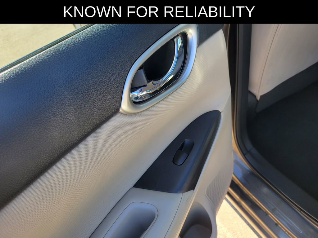 Used 2016 Nissan Sentra SV image 13