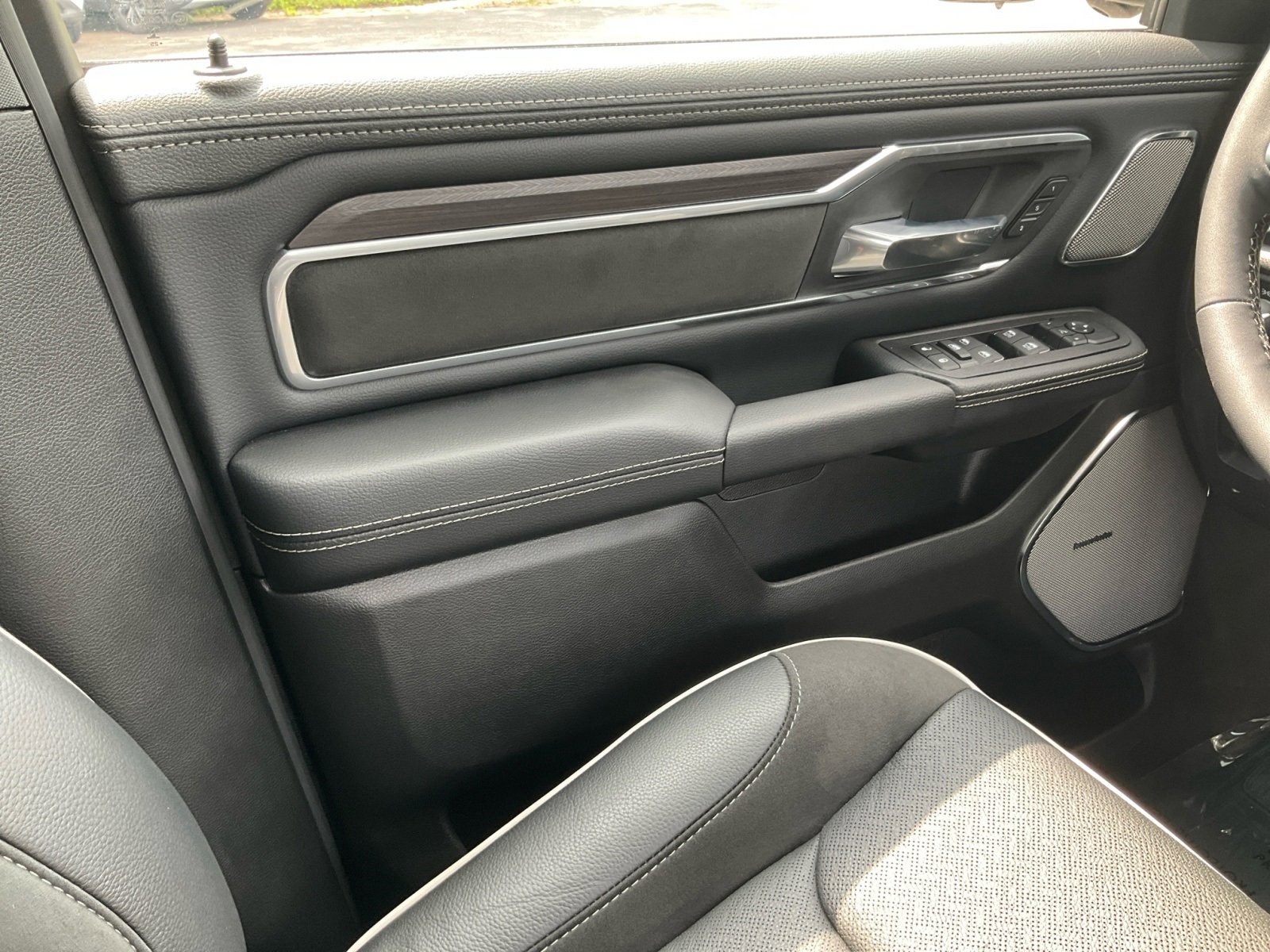 New 2026 RAM 1500 Laramie w/ Night Edition image 16