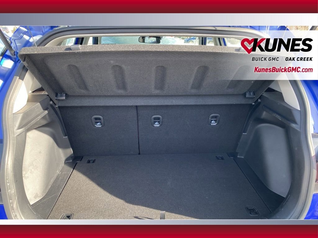 Used 2025 Hyundai Venue SEL FWD image 27