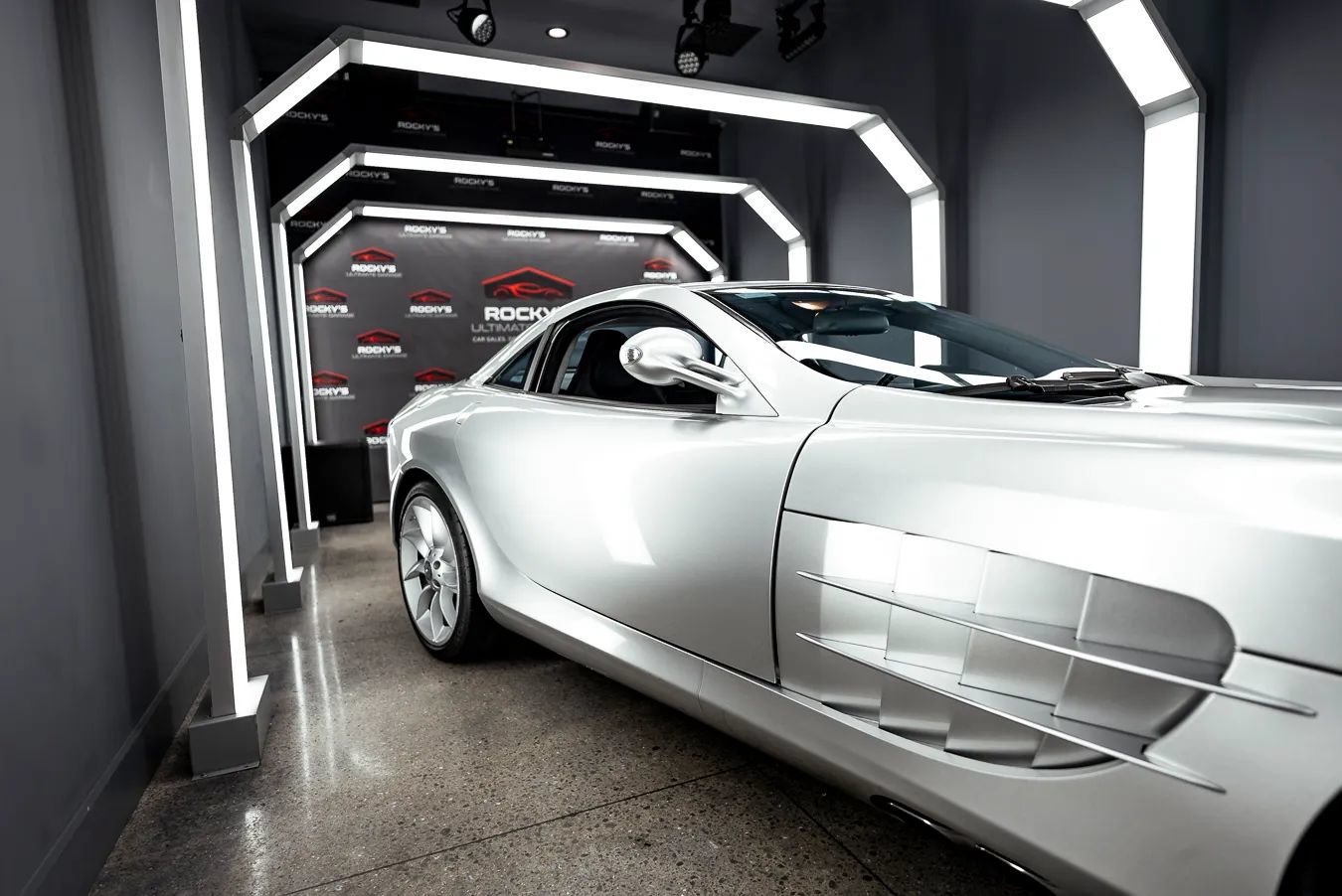 Used 2006 Mercedes-Benz SLR image 5