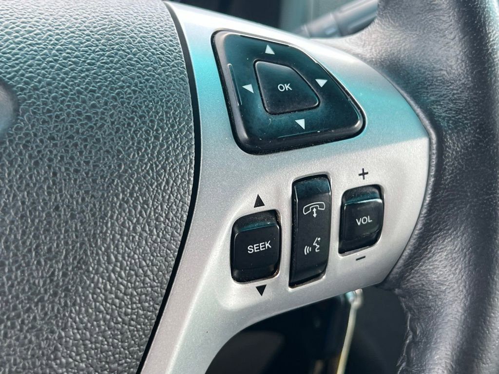 Used 2015 Ford Explorer XLT w/ Equipment Group 202A AWD/4WD image 36