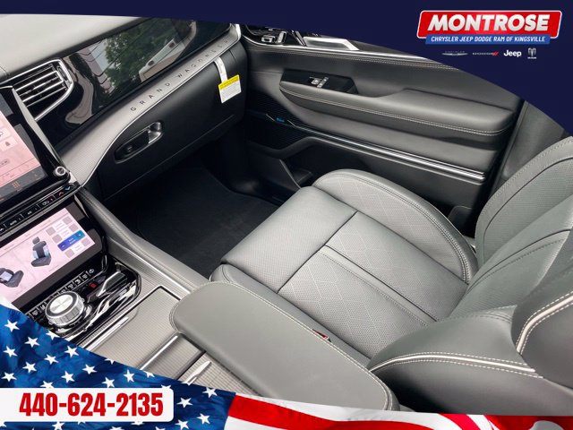 New 2024 Jeep Grand Wagoneer Series II Obsidian w/ Quick Order Packagew 28T AWD/4WD image 28