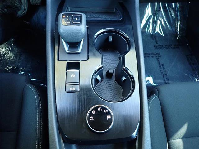 Used 2024 Nissan Rogue S AWD/4WD image 19