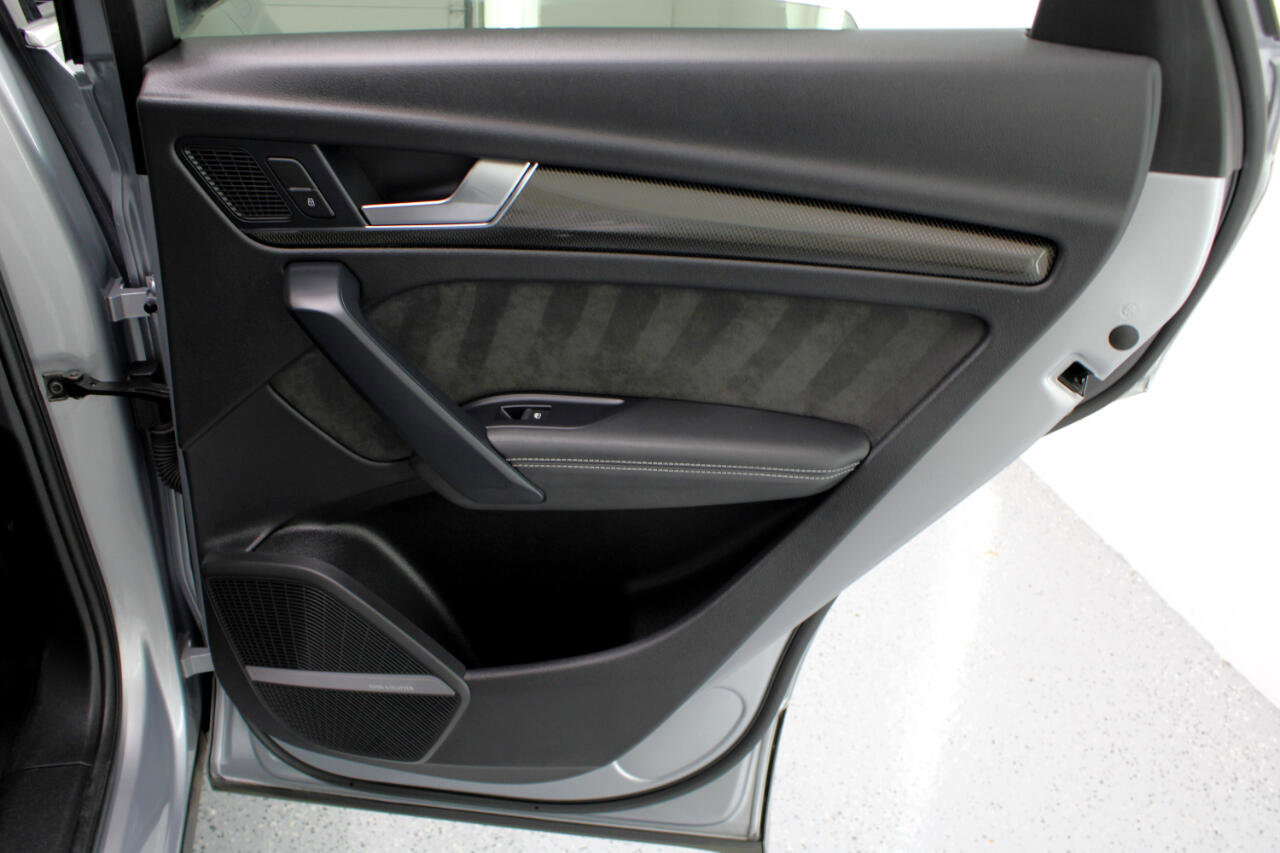 Used 2020 Audi SQ5 Premium Plus w/ Premium Plus Package image 45