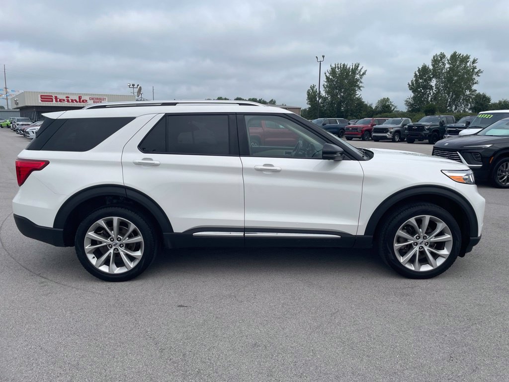 Used 2023 Ford Explorer Platinum w/ Technology Package AWD/4WD image 13