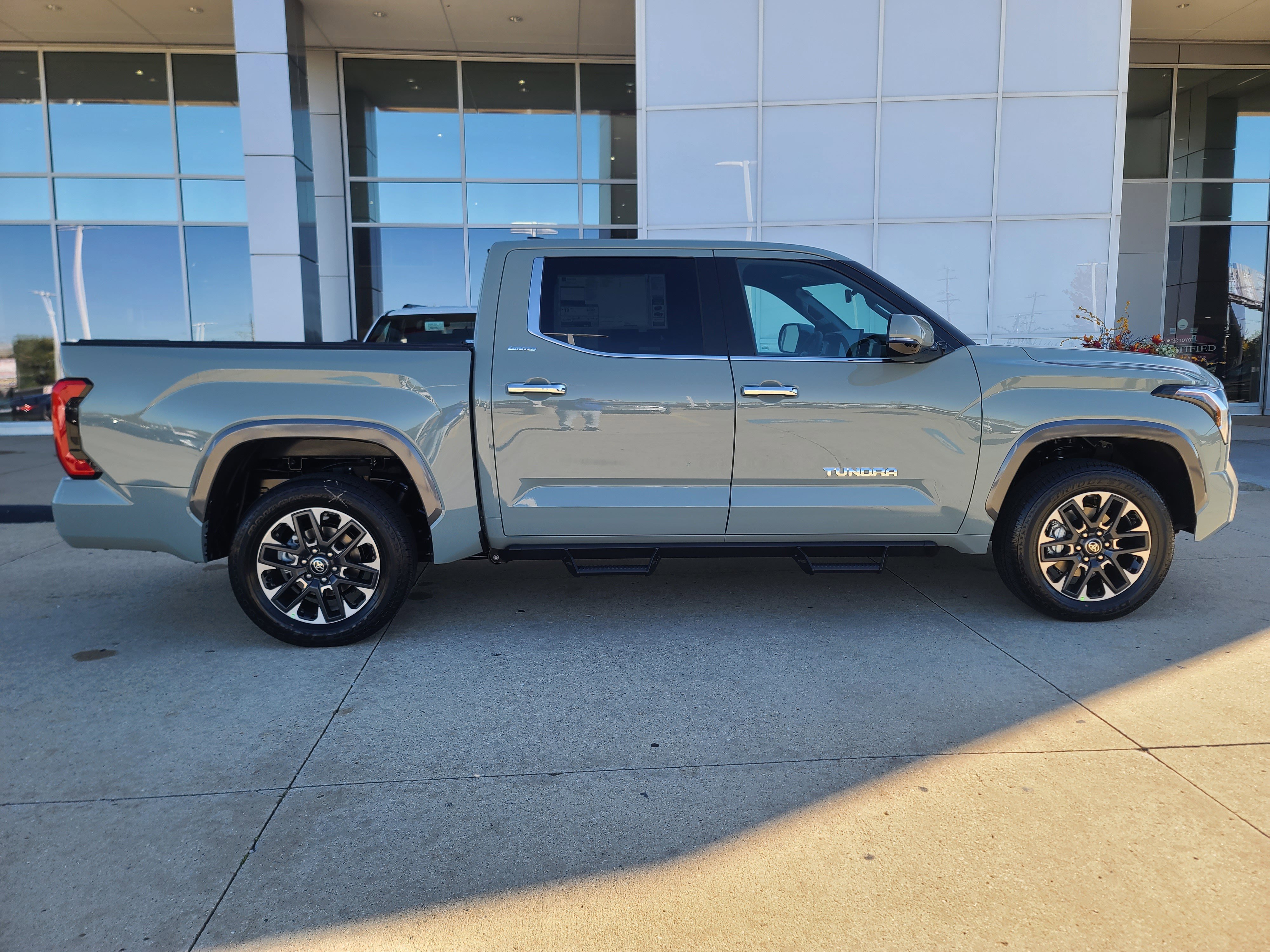 New 2026 Toyota Tundra Limited image 3