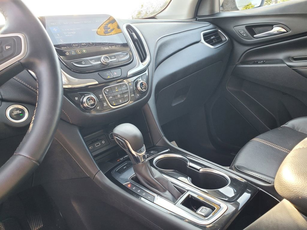 Used 2023 Chevrolet Equinox Premier image 17
