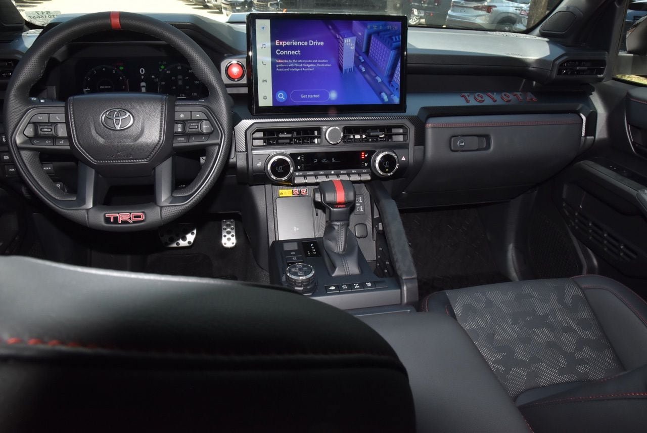 Used 2025 Toyota Tacoma TRD Pro AWD/4WD image 17