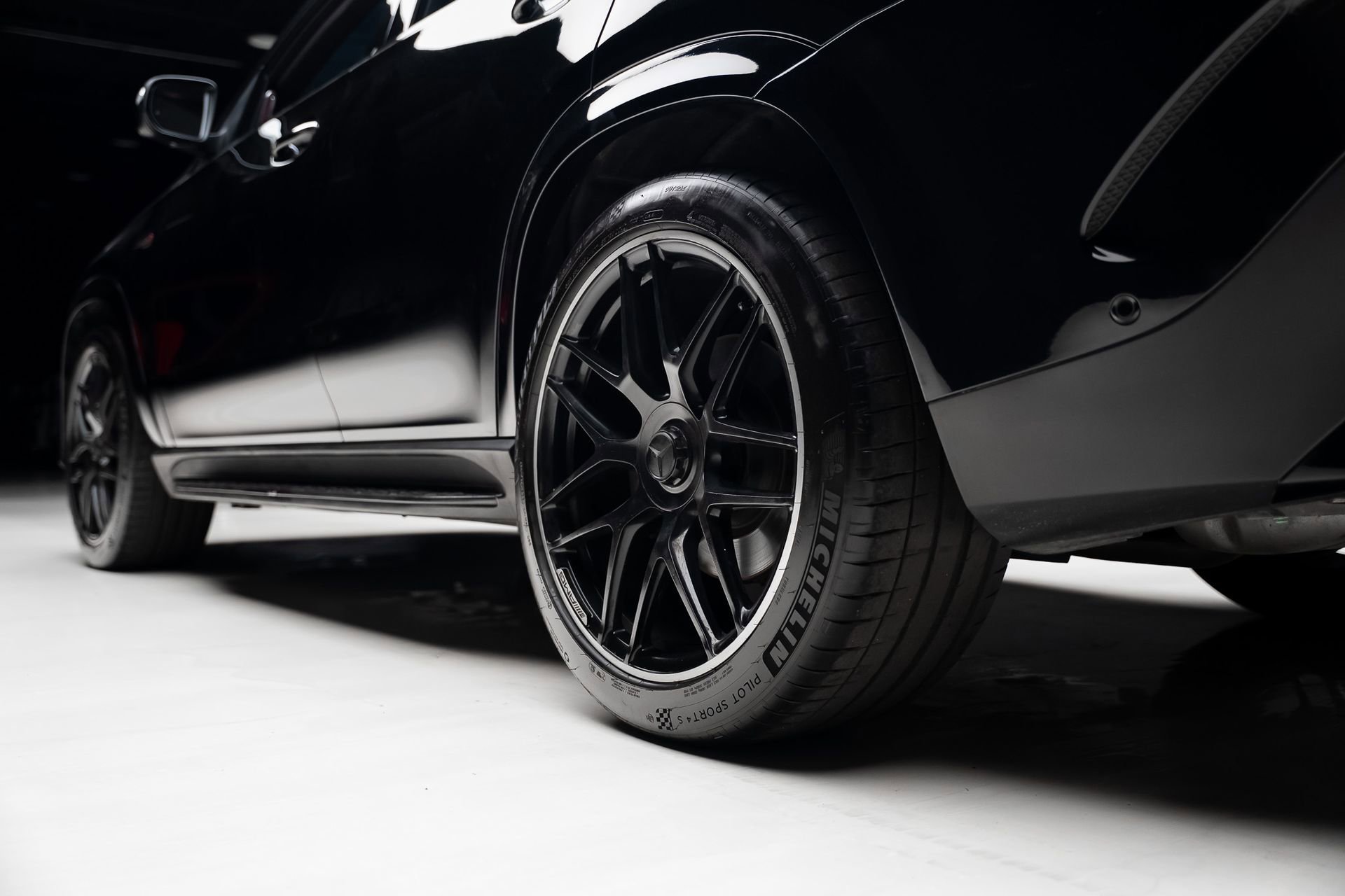 Used 2025 Mercedes-Benz GLE 53 AMG 4MATIC Coupe w/ AMG Night Package image 85