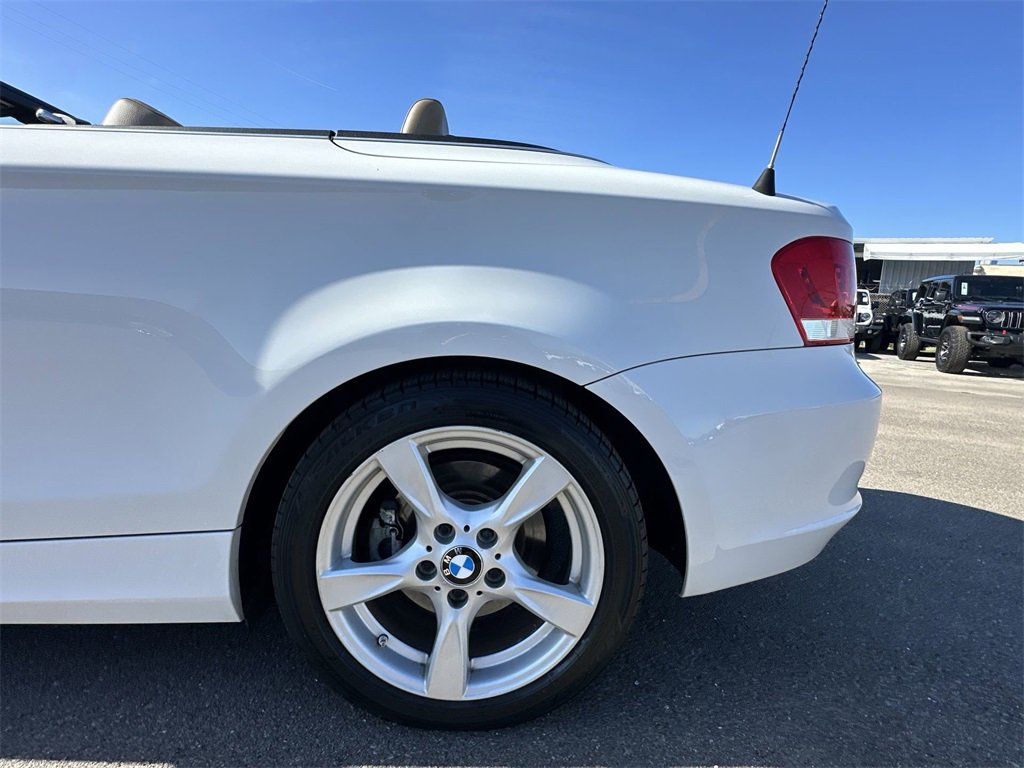 Used 2012 BMW 128i Convertible image 30