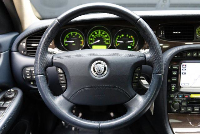 Used 2009 Jaguar XJ Vanden Plas Super V8 Portfolio image 68