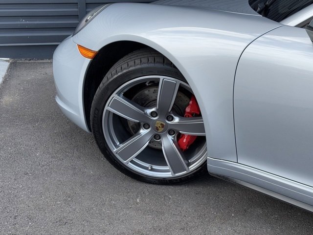 Certified 2018 Porsche 911 Carrera 4S image 12