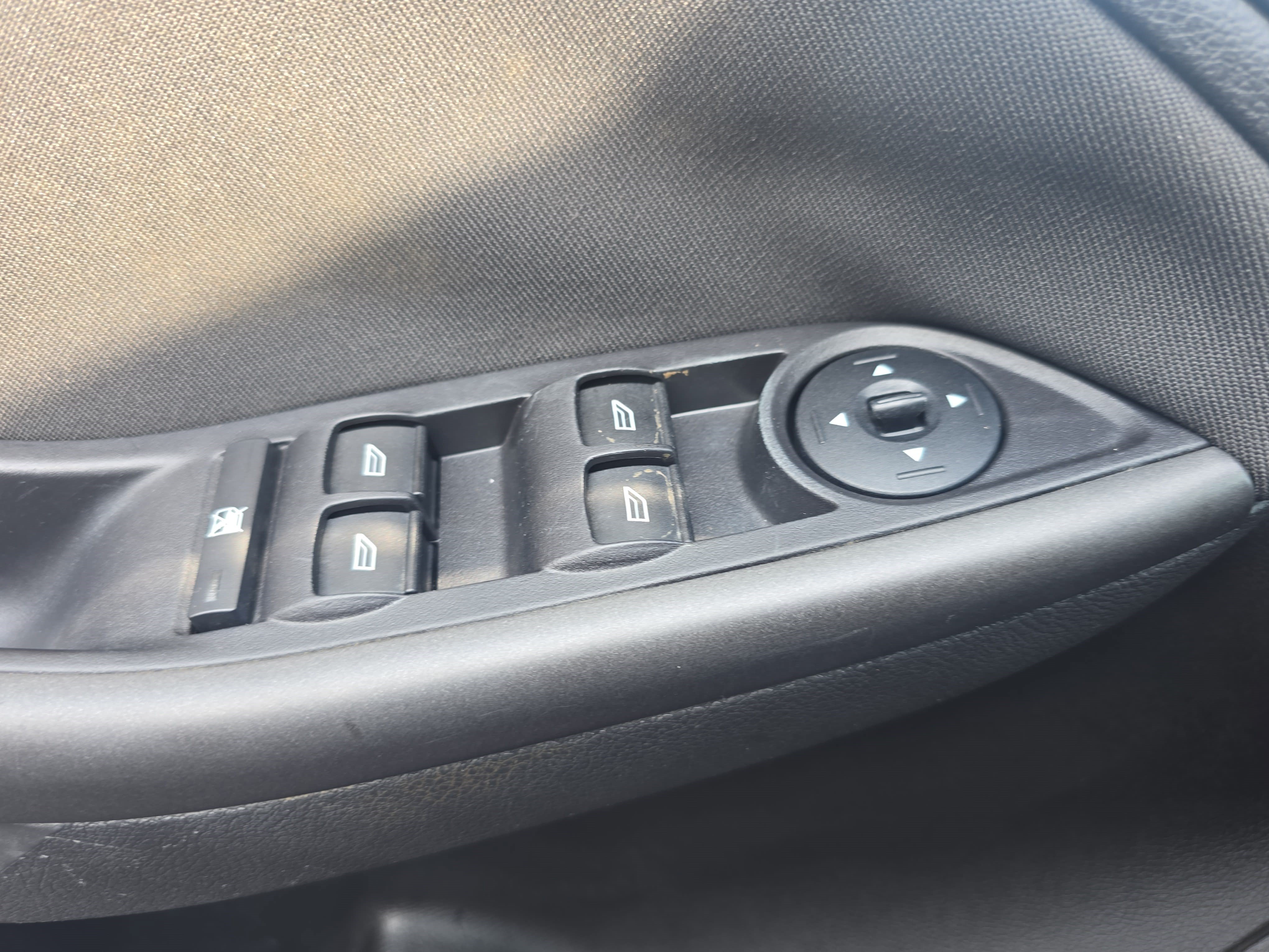 Used 2016 Ford Focus SE w/ Equipment Group 201A FWD image 27