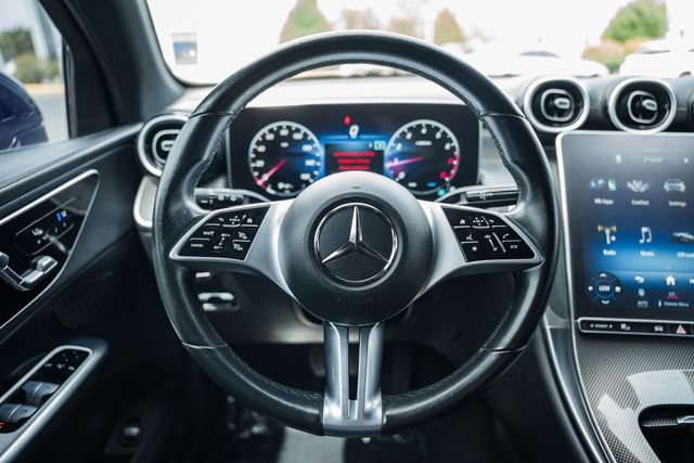 Used 2024 Mercedes-Benz GLC 300 4MATIC image 24