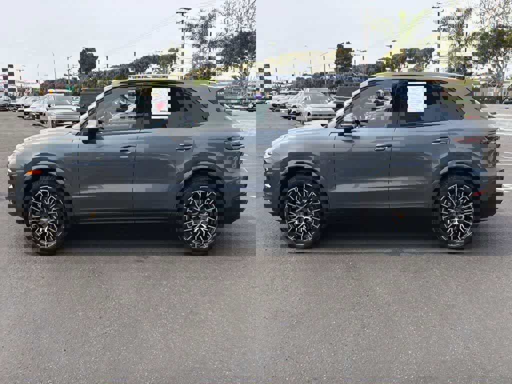 Used 2019 Porsche Cayenne S image 3