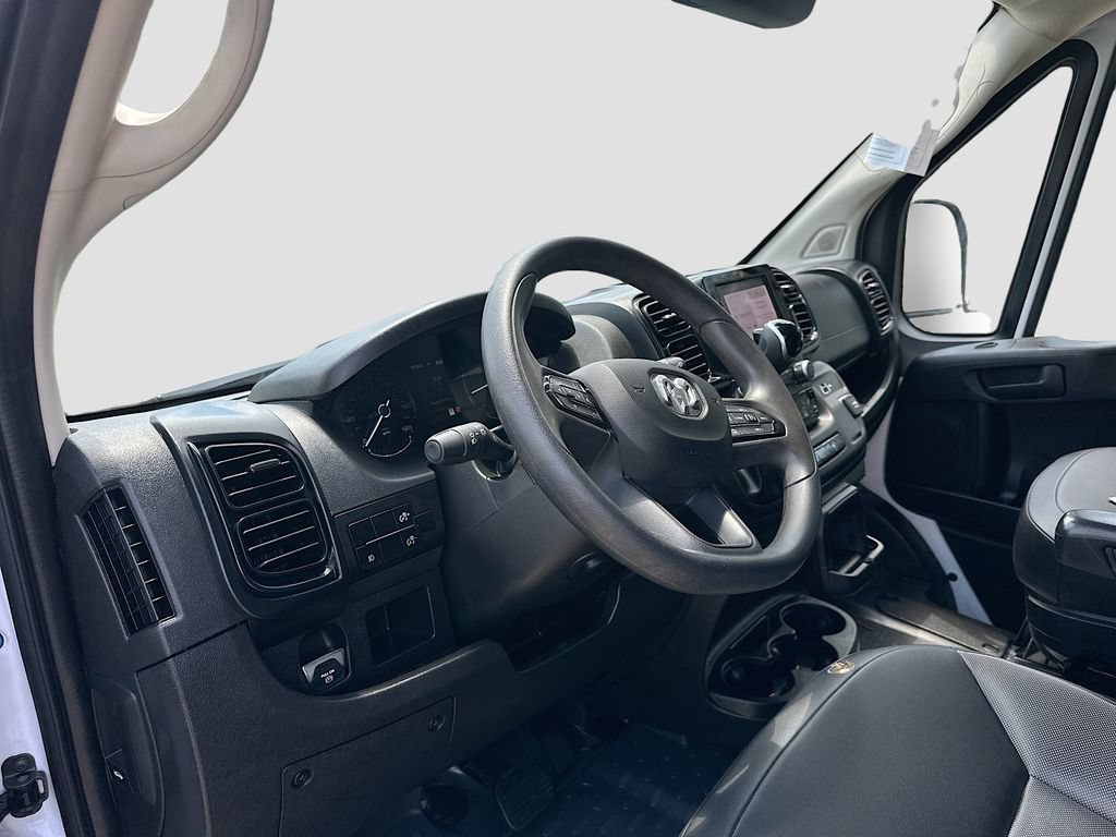 Used 2025 RAM ProMaster 2500 w/ Convenience Group FWD image 9