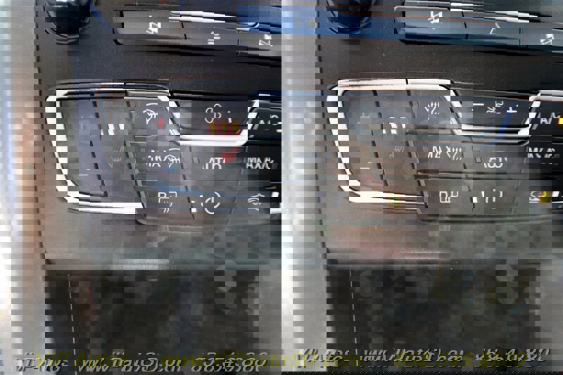 Used 2018 Ford Fusion Energi SE image 25