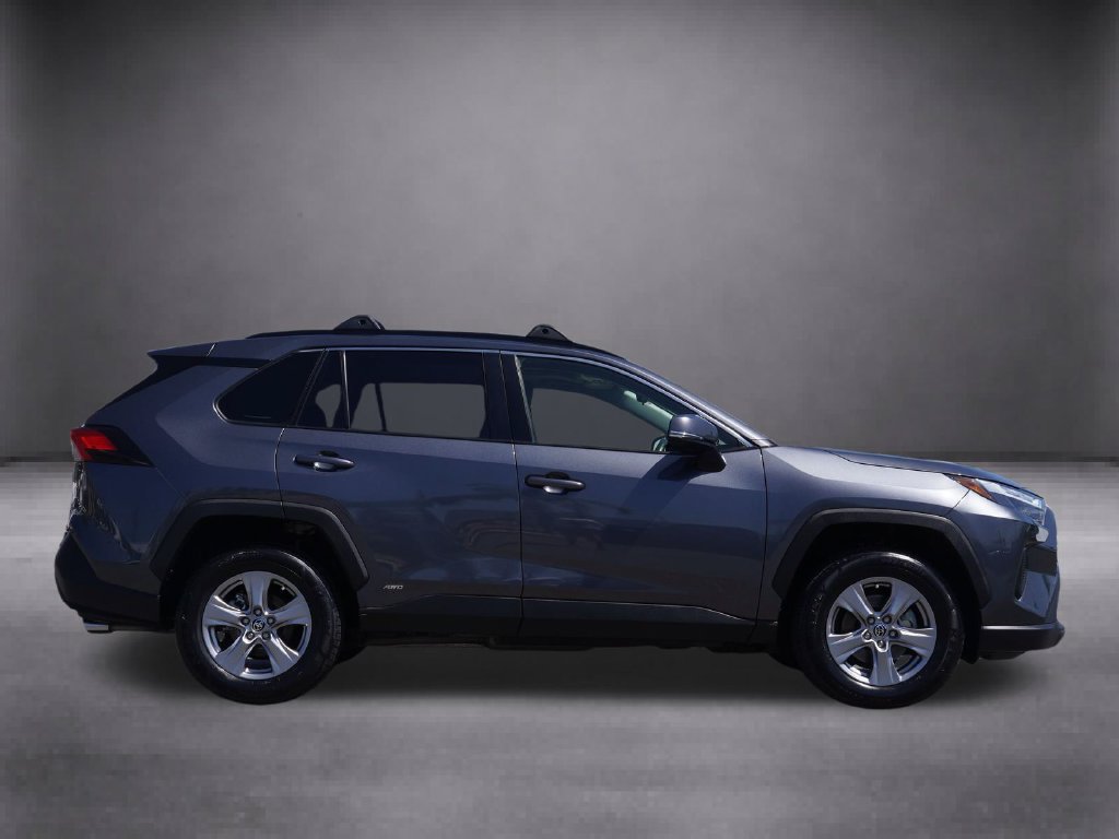 Used 2023 Toyota RAV4 XLE w/ Convenience Package AWD/4WD image 3